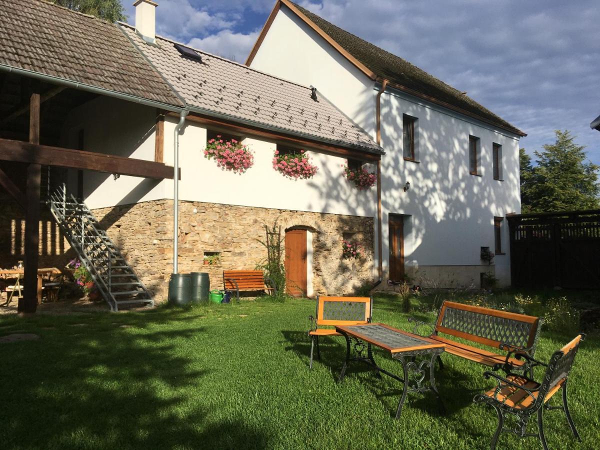 Apartman Na Vrsku Klenovice  Экстерьер фото