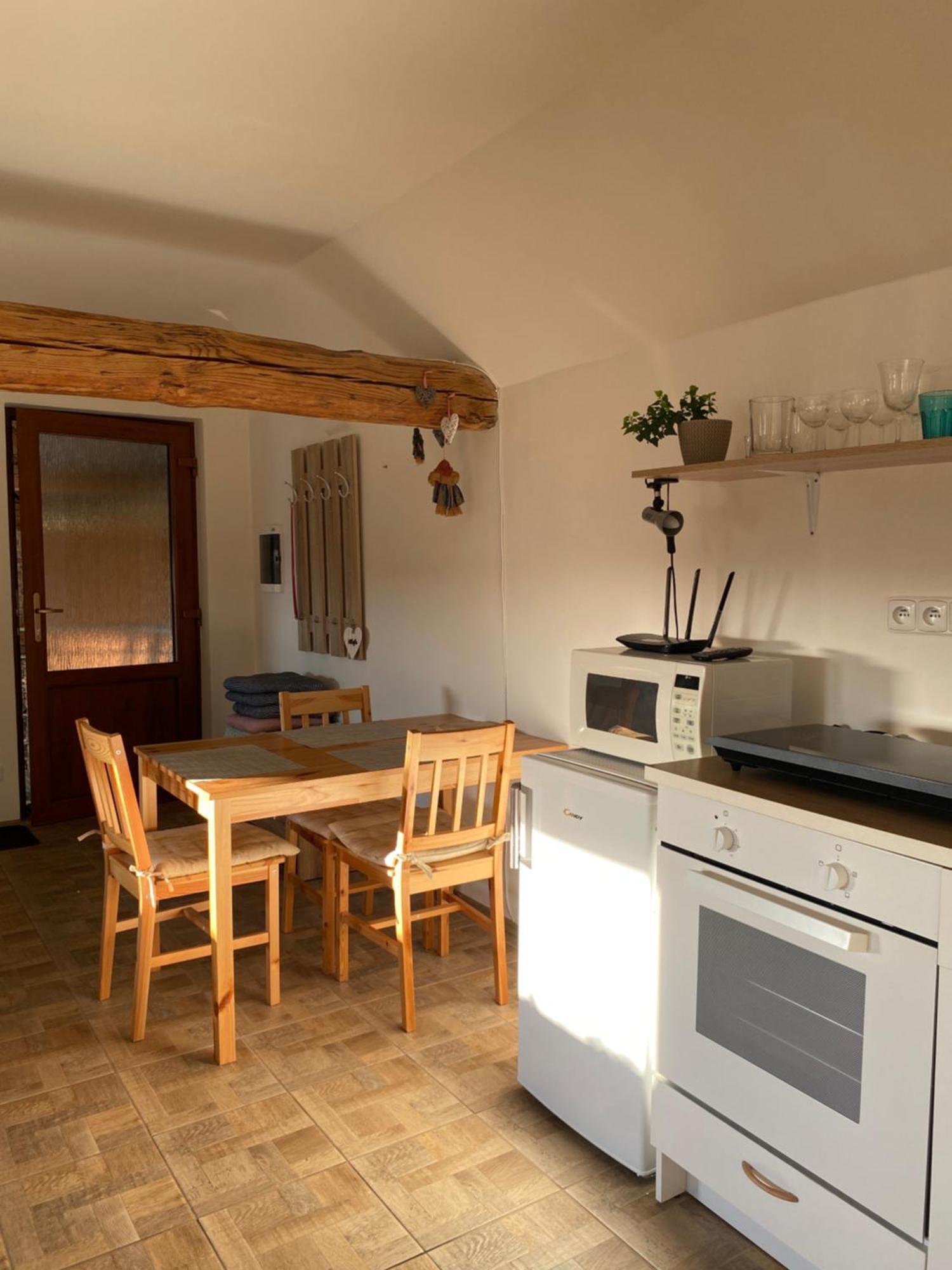 Apartman Na Vrsku Klenovice  Экстерьер фото
